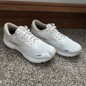 Brooks Ghost 15 Women’s Running Shoes | 11 B